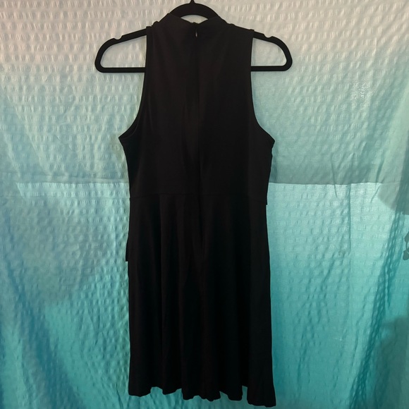 GAP - little black dress - mock neck- size Medium - soft material - Picture 2 of 3